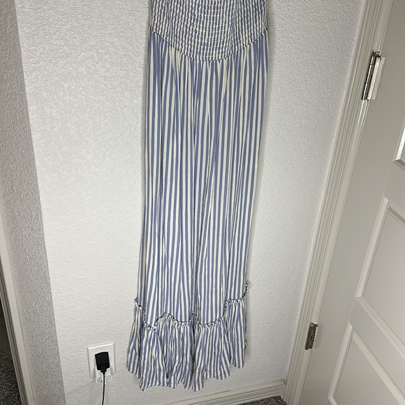 Jessica Simpson Maxi Dress - Picture 3 of 4